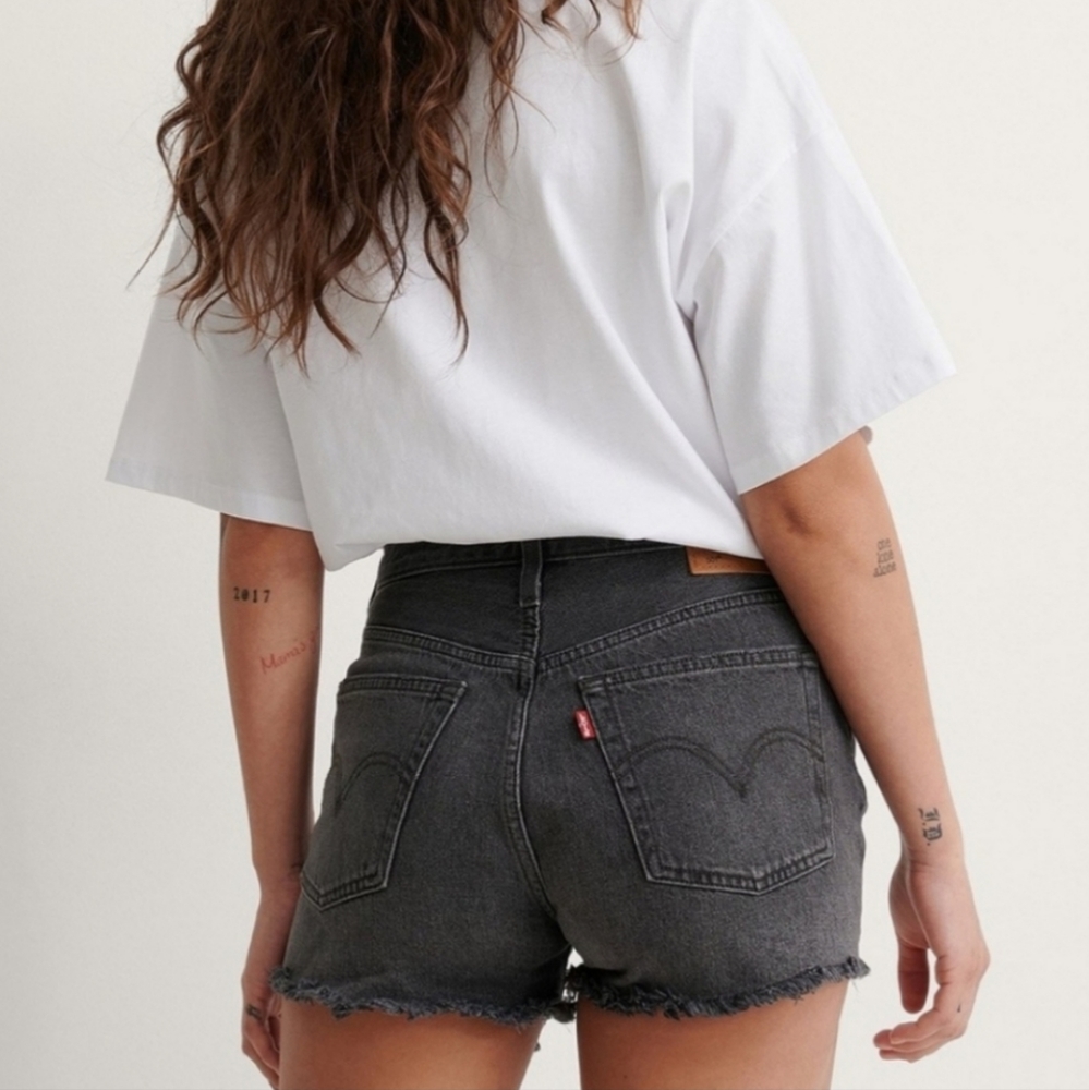 Levis 501 Distressed jean shorts